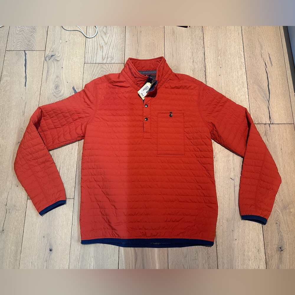 Relwen quilted pullover In orange color. M size